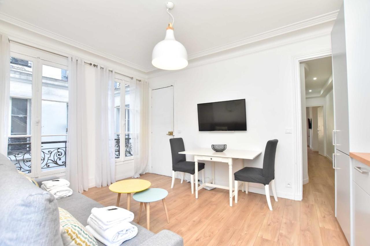 Cozy Apartment 1Br 4P - Royal Palace Lo Museum Париж Екстериор снимка