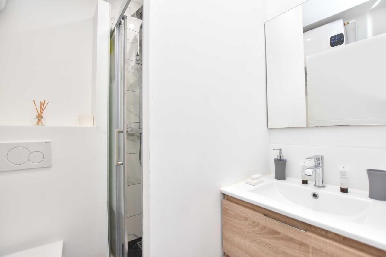 Cozy Apartment 1Br 4P - Royal Palace Lo Museum Париж Екстериор снимка